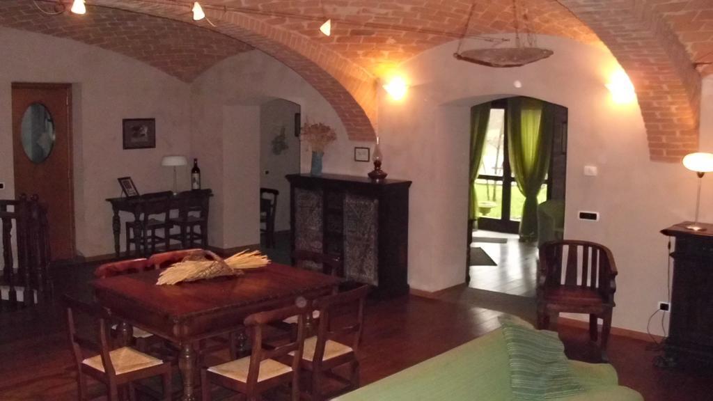 Locanda Del Molino Vecchio Magliano Alfieri Номер фото